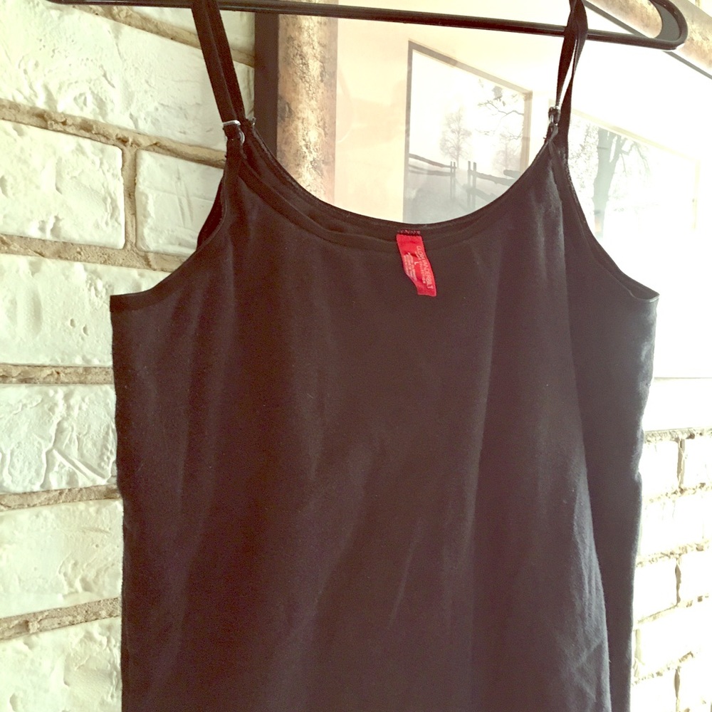 3/$12 Gloria Vanderbilt Tank Top With Built in Bra